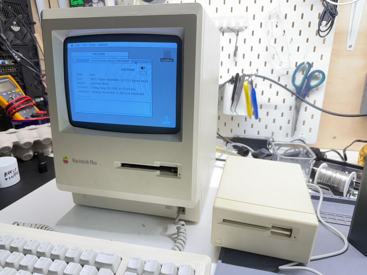 Mac Plus and 400K drive fully refurbished